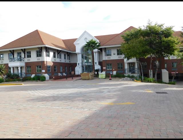 446M² OFFICE TO LET IN HYDE PARK